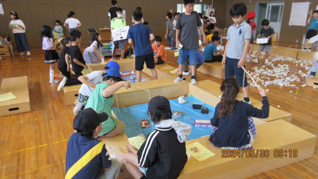 子供の笑顔かがやく「南小まつり」