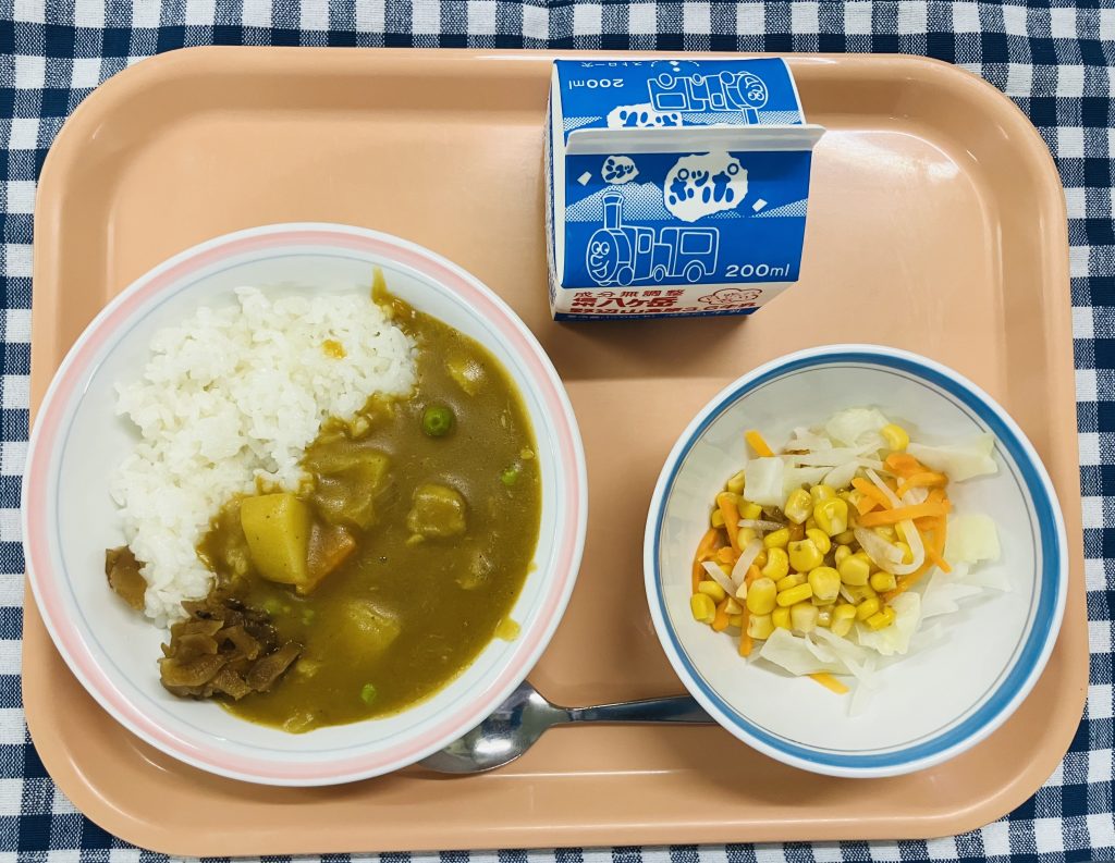 さ～て、始まりました🍛✨