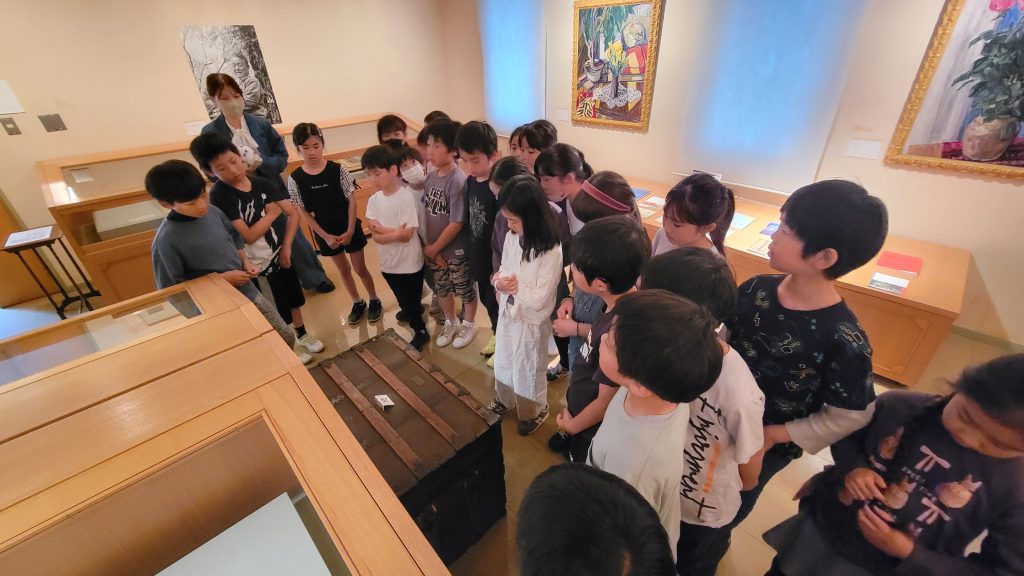 ４年 はけの森美術館見学