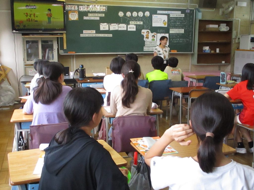 子どもの権利についての学習（小金井オンブズパーソン出前授業）