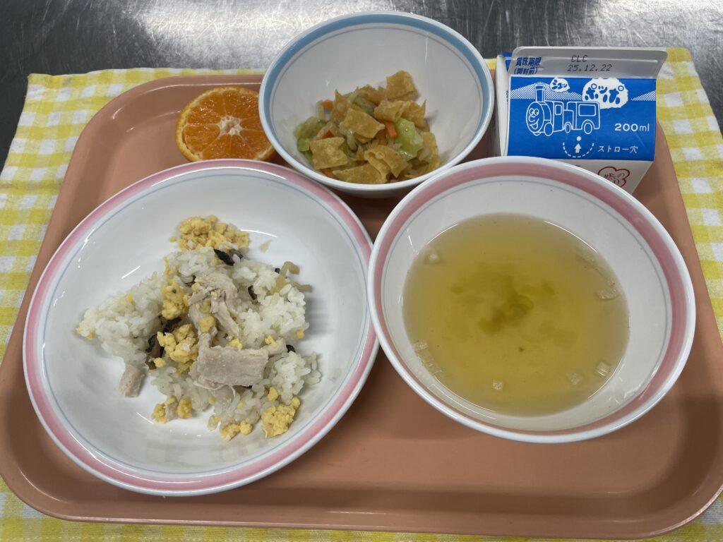 今週ラストは・・・鹿児島県奄美大島の郷土料理です。