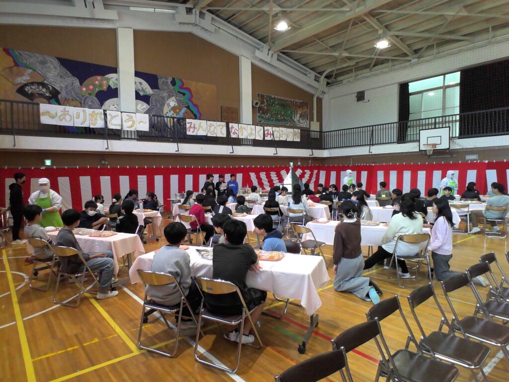 6年生バイキング給食１日目